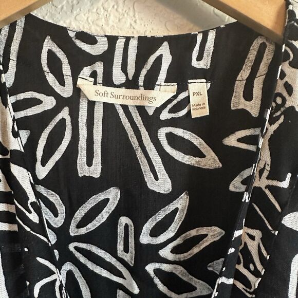 Soft Surroundings Les Bois Topper Duster Cardigan Womens XLP Black Floral Boho - Picture 4 of 8